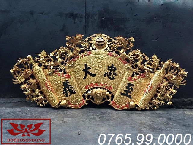 Cuốn thư nền gấm sơn son thếp vàng ms10