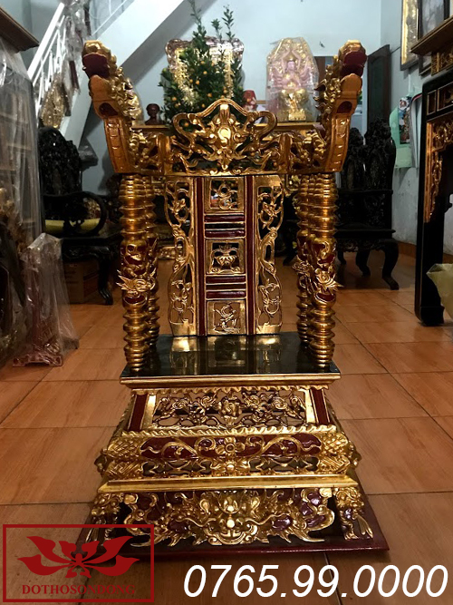 Ngai thờ gia tiên 