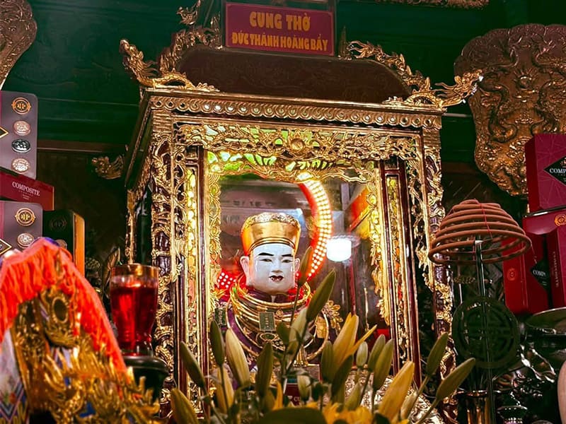 ban tho ong hoang bay